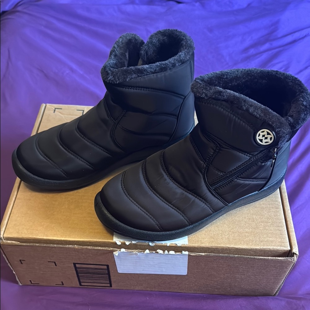 Black Quilted Winter Boots with Plush Lining - Brand New, Never Worn